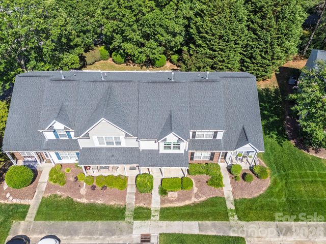 3028 Mayer House Court, Charlotte, NC 28214