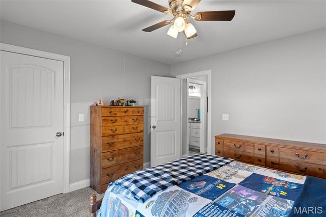 116 Walnut Hill Court, Washington, MO 63090