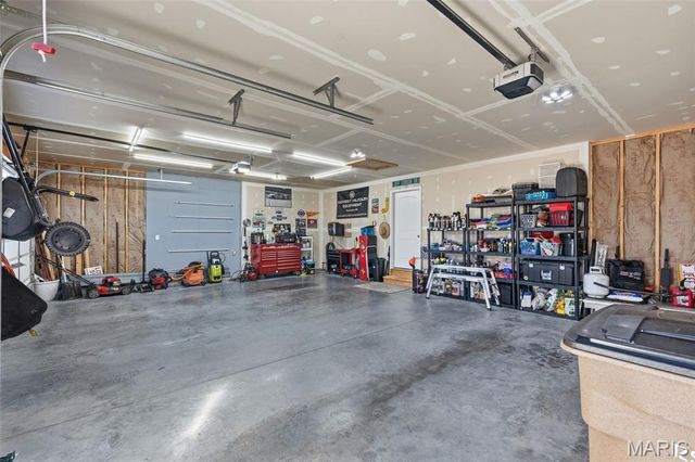 116 Walnut Hill Court, Washington, MO 63090