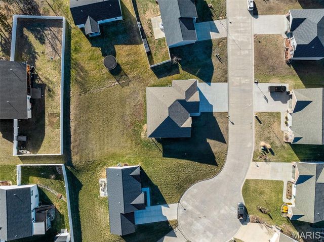 116 Walnut Hill Court, Washington, MO 63090