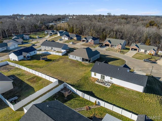 116 Walnut Hill Court, Washington, MO 63090