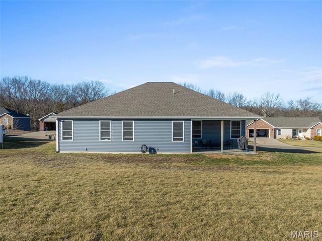 116 Walnut Hill Court, Washington, MO 63090