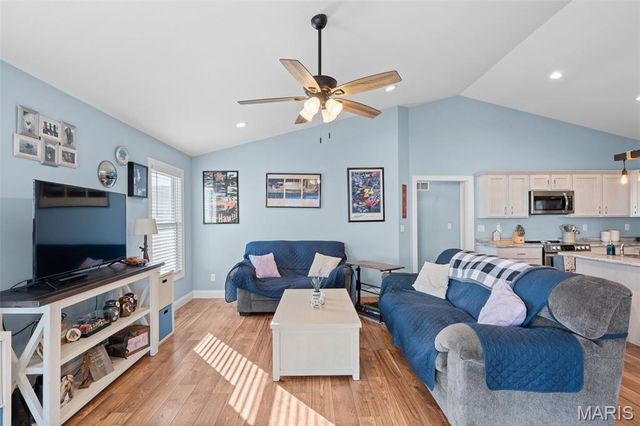 116 Walnut Hill Court, Washington, MO 63090