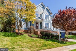 3519 N DINWIDDIE ST, Arlington, VA 22207