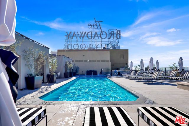 1645 Vine Street 711, Los Angeles, CA 90028