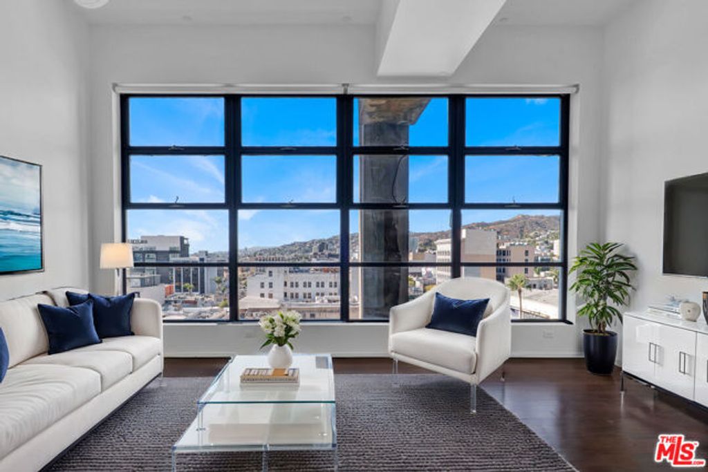 1645 Vine Street 711, Los Angeles, CA 90028