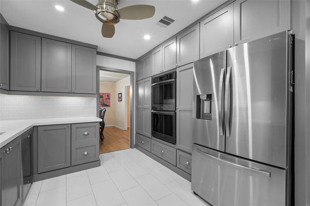 7615 Del Rey Lane, Houston, TX 77071