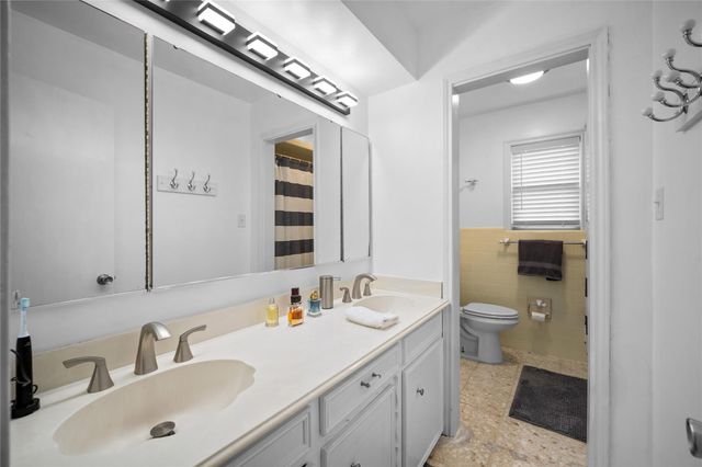 7615 Del Rey Lane, Houston, TX 77071