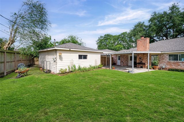 7615 Del Rey Lane, Houston, TX 77071