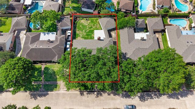 7615 Del Rey Lane, Houston, TX 77071