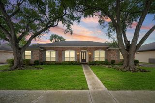 7615 Del Rey Lane, Houston, TX 77071