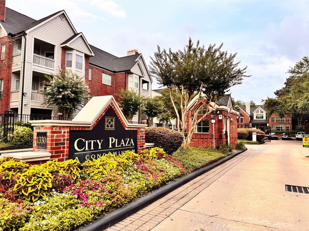 1330 Old Spanish Trail 1206, Houston, TX 77054