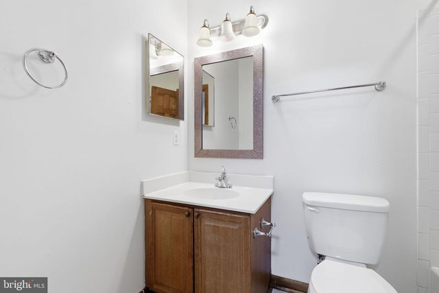 5001 LAMBSGATE LN, Woodbridge, VA 22193