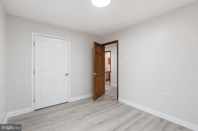 5001 LAMBSGATE LN, Woodbridge, VA 22193