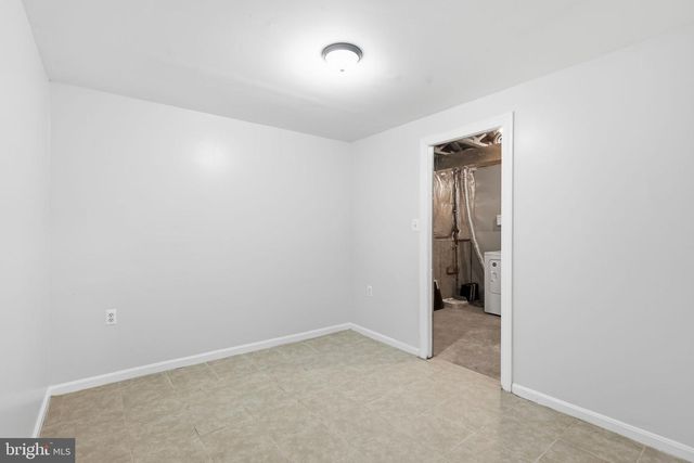 5001 LAMBSGATE LN, Woodbridge, VA 22193