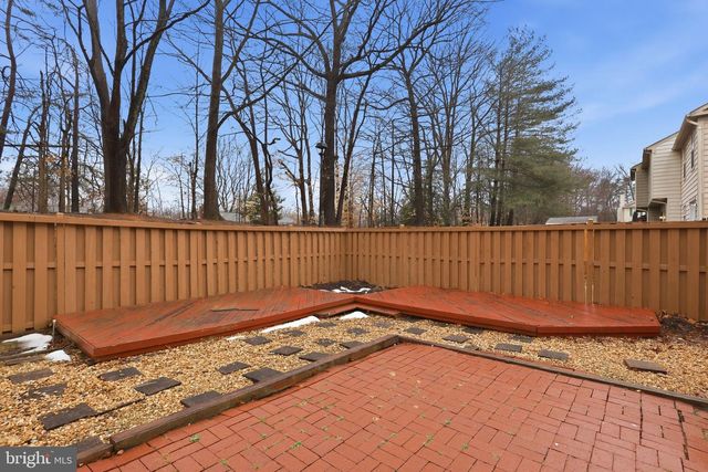 5001 LAMBSGATE LN, Woodbridge, VA 22193