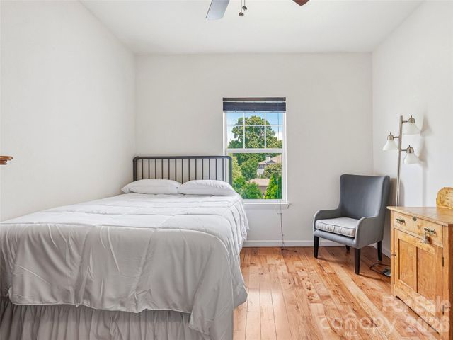 200 Vista Lake Drive 301, Candler, NC 28715