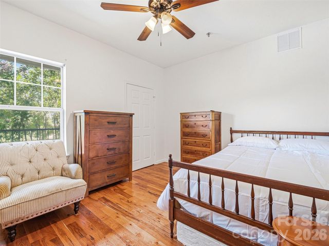 200 Vista Lake Drive 301, Candler, NC 28715