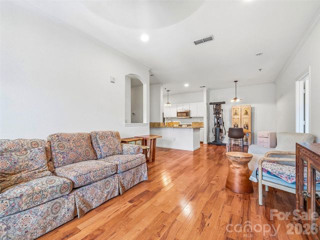 200 Vista Lake Drive 301, Candler, NC 28715