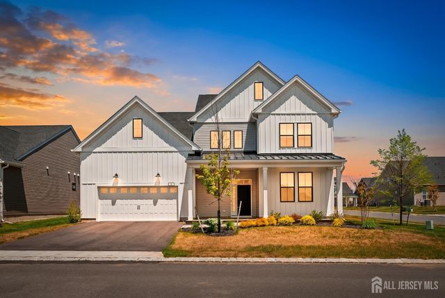 2 Evelyn Court, Cranbury, NJ 08512