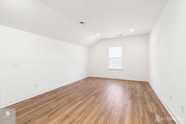 2 Evelyn Court, Cranbury, NJ 08512