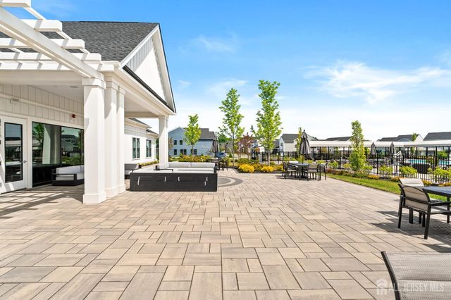 2 Evelyn Court, Cranbury, NJ 08512