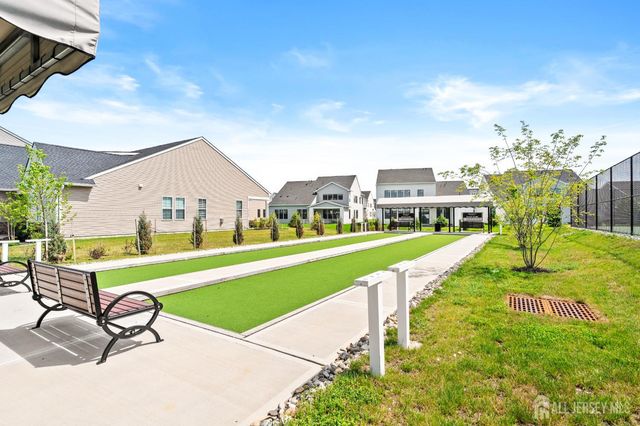 2 Evelyn Court, Cranbury, NJ 08512