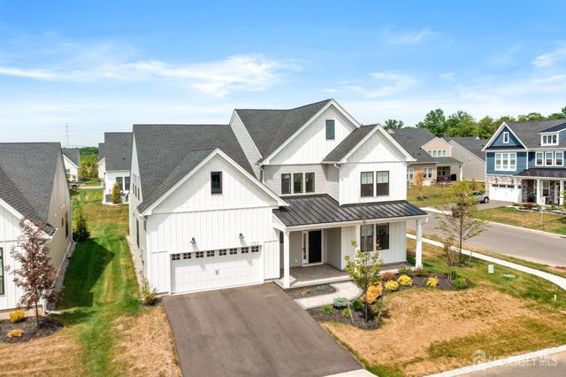 2 Evelyn Court, Cranbury, NJ 08512