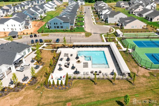 2 Evelyn Court, Cranbury, NJ 08512
