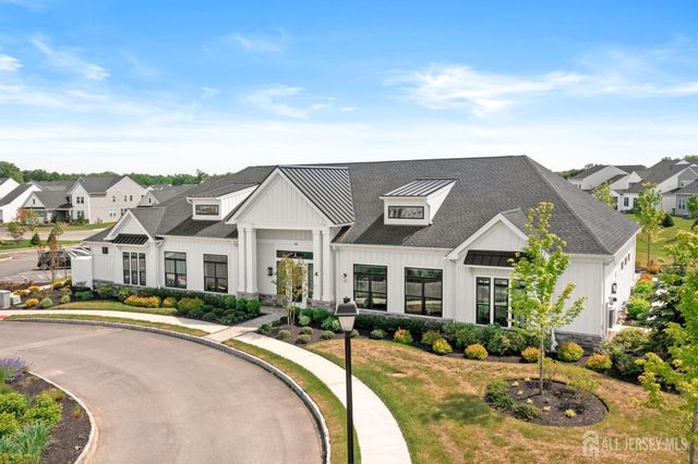 2 Evelyn Court, Cranbury, NJ 08512