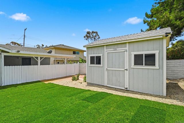 2202 Greenbrier Drive, Oceanside, CA 92054