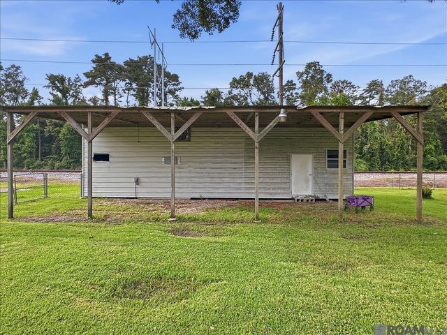 11201 Juniper St, Denham Springs, LA 70726
