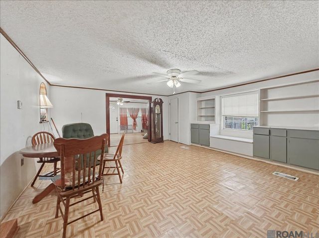 11201 Juniper St, Denham Springs, LA 70726
