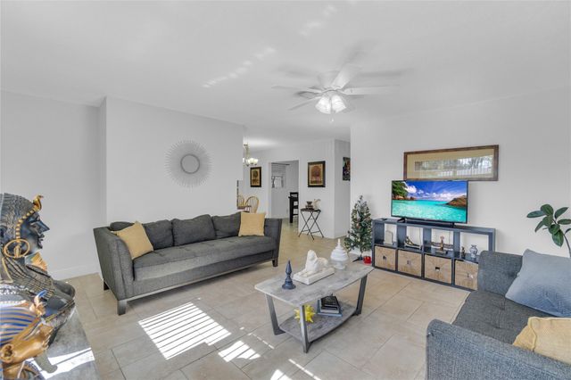 1521 NW 42nd St, Fort Lauderdale, FL 33309