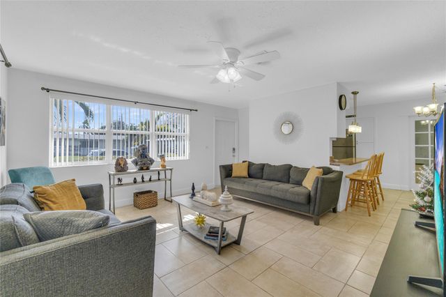 1521 NW 42nd St, Fort Lauderdale, FL 33309
