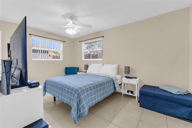 1521 NW 42nd St, Fort Lauderdale, FL 33309