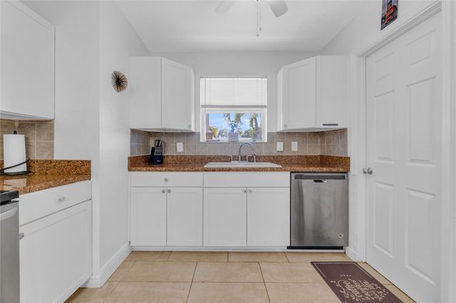 1521 NW 42nd St, Fort Lauderdale, FL 33309