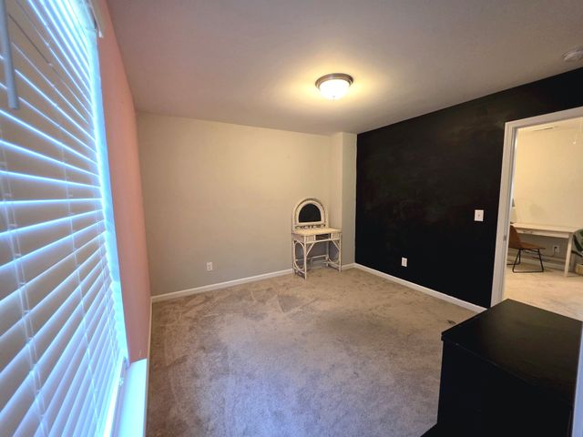 408 Barbaro Ct, Burns, TN 37029