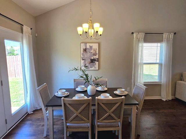 408 Barbaro Ct, Burns, TN 37029