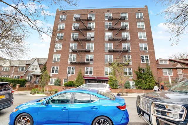 50-22 40th Street 2F, Sunnyside, NY 11104