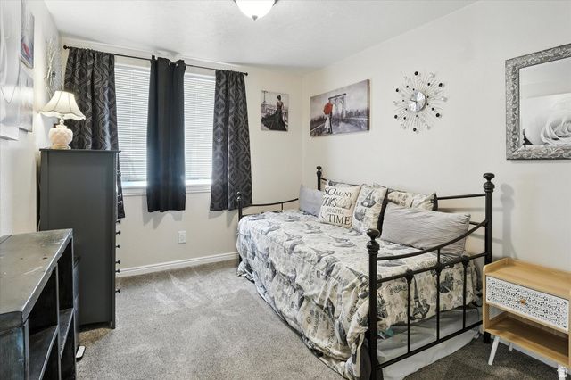 2640 ASPEN PARK LN, North Logan, UT 84341