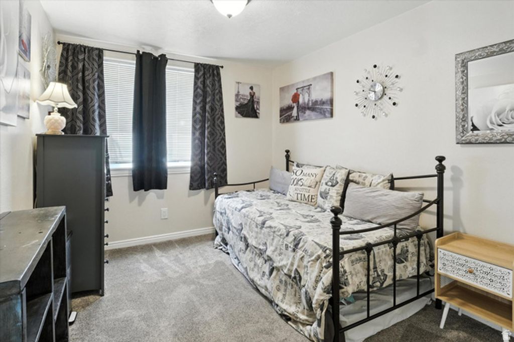 Image 17 of property listing at 2640 ASPEN PARK LN, North Logan, UT 84341