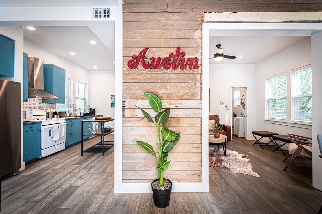 3405 Cedar ST, Austin, TX 78705