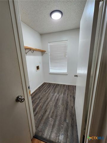 506 Red Oak Drive, Copperas Cove, TX 76522