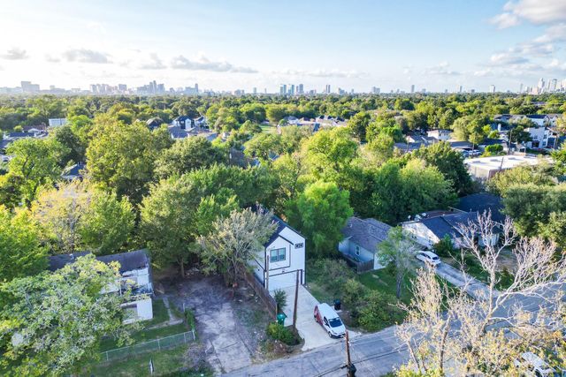 6614 Foster Street, Houston, TX 77021