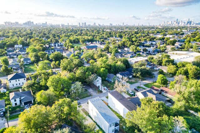 6614 Foster Street, Houston, TX 77021