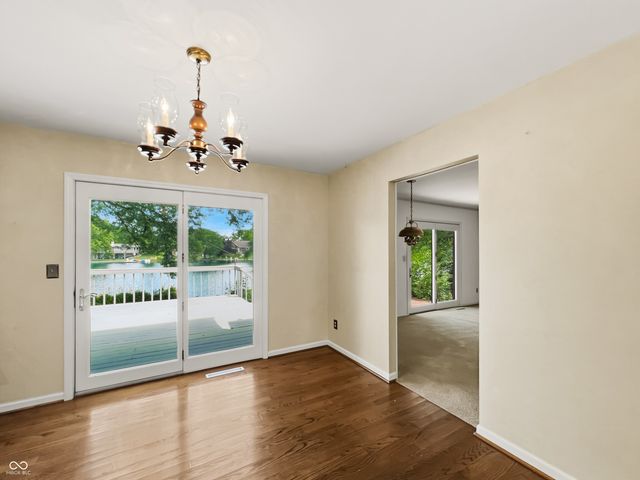 3810 Lakeside Drive, Columbus, IN 47203