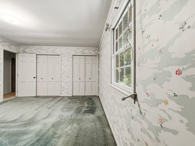 3810 Lakeside Drive, Columbus, IN 47203
