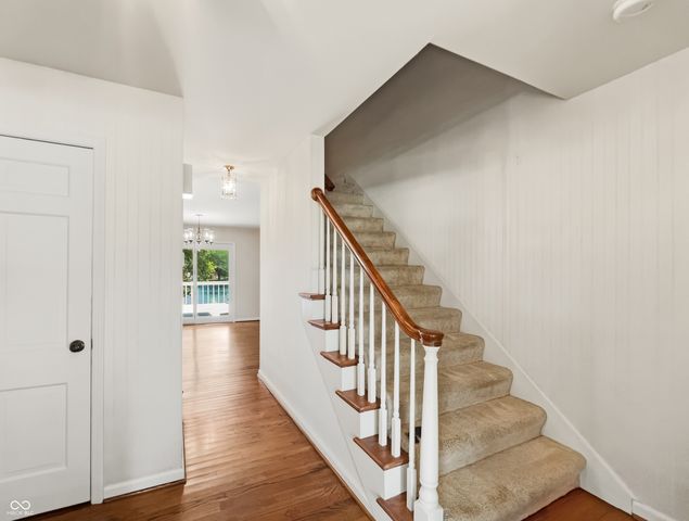 3810 Lakeside Drive, Columbus, IN 47203