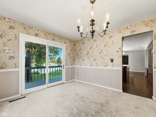3810 Lakeside Drive, Columbus, IN 47203